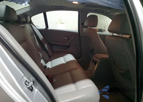 2008 BMW 328 Xi z USA, uszkodzony, nr VIN WBAVC93518K036348